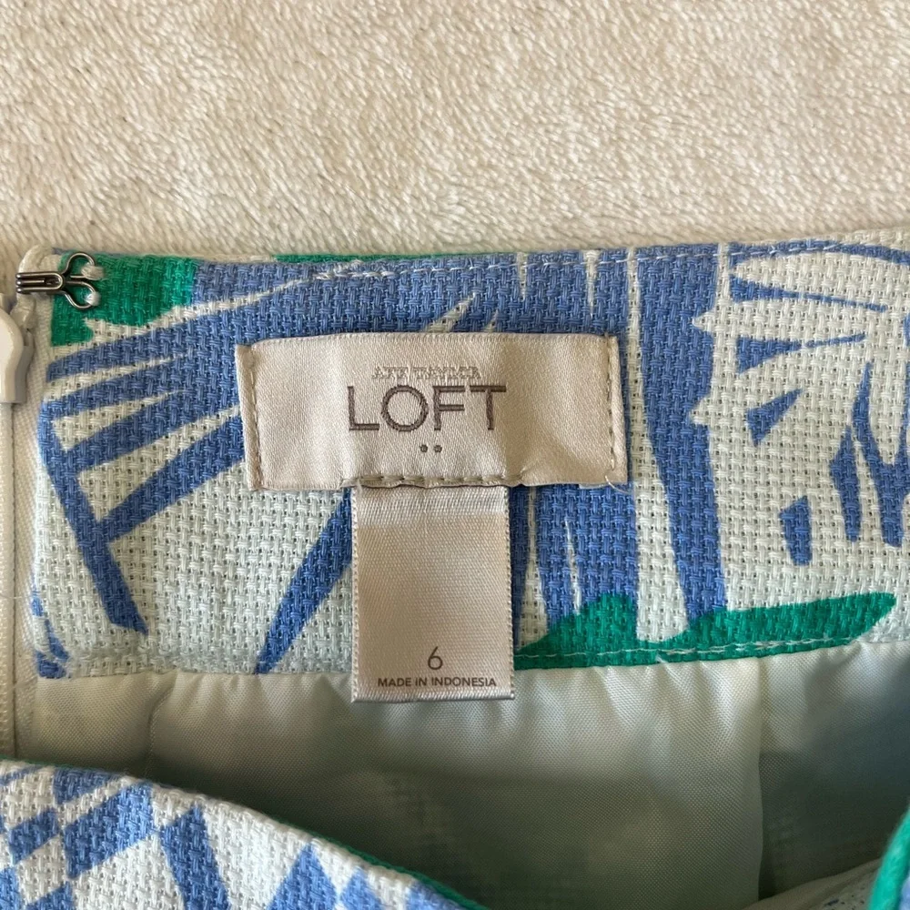 LOFT Green & Blue Tropical Leaf Mini Skirt
